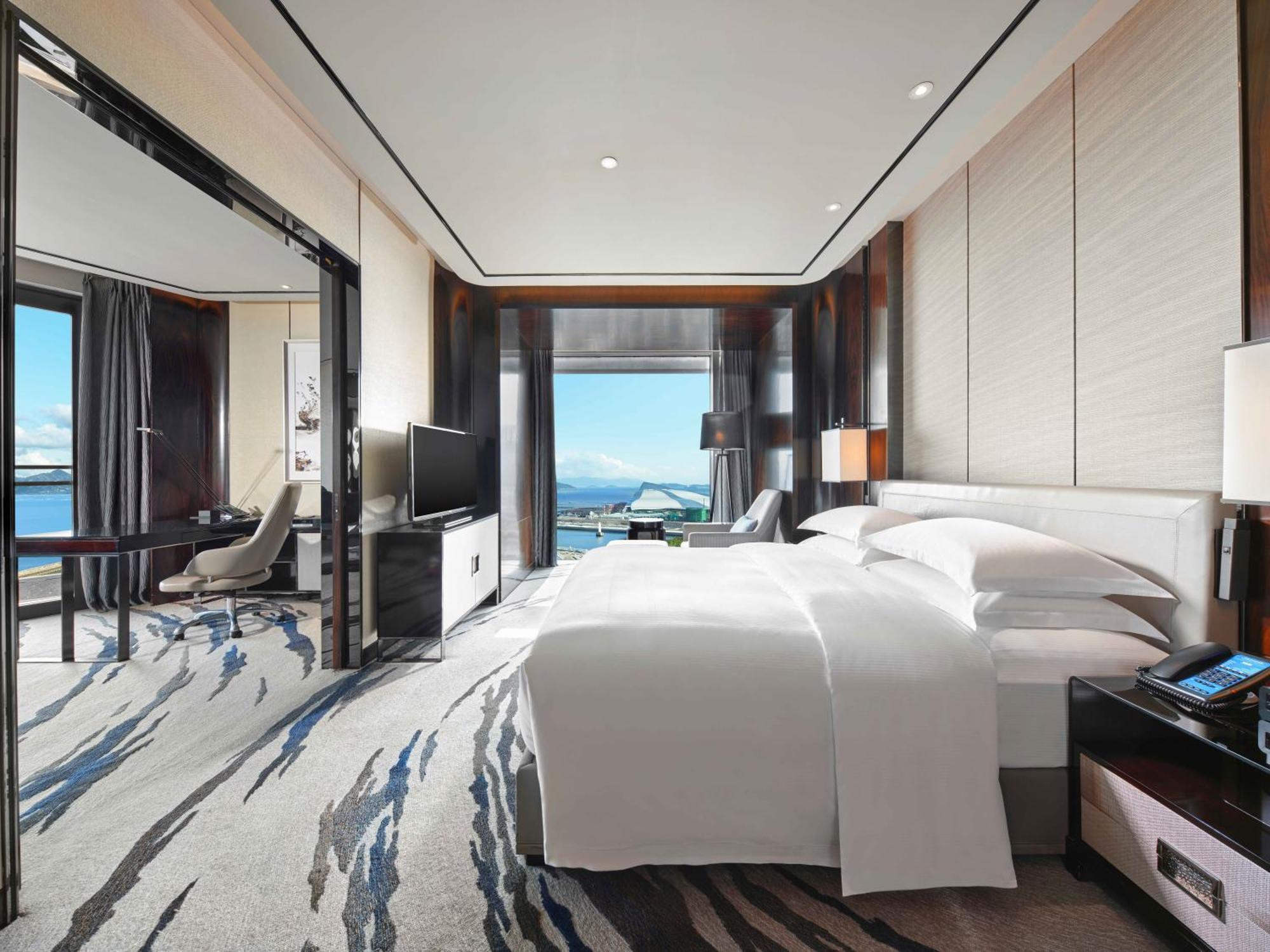 Hilton Shenzhen Shekou Nanhai Экстерьер фото